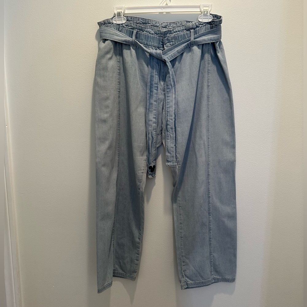 Junk Food Women's Mickey Mouse Chambray Tie-Front Wide Leg Ankle Pants (Blue) M